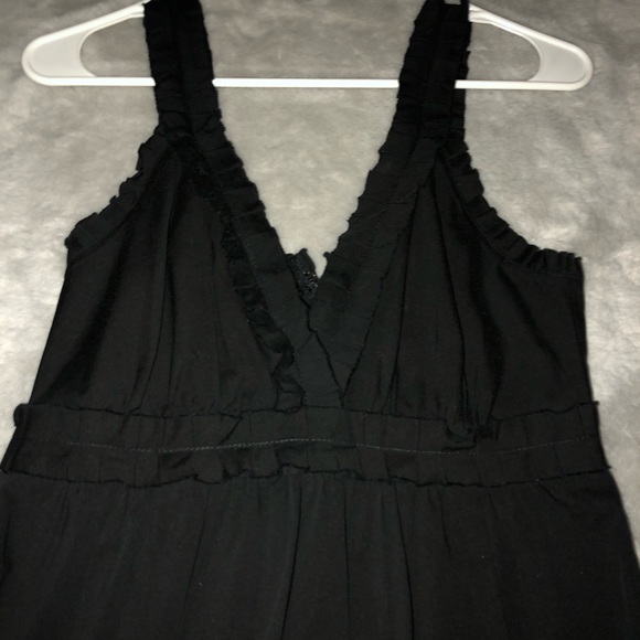 Left of Center Dress Sleeveless Black Ruffle Chic - Picture 4 of 10